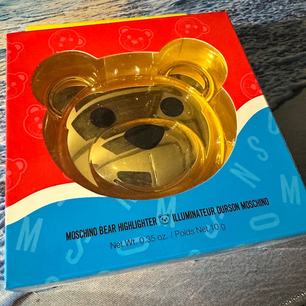 Sephora Collection x Moschino Bear Highlighter